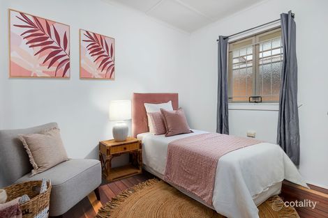 Property photo of 51 Seabreeze Road Manly West QLD 4179