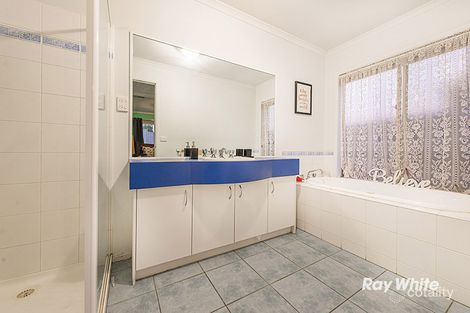 Property photo of 1 Greenbriar Way Cranbourne West VIC 3977