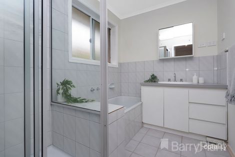 Property photo of 11/1-9 Windsor Street Braybrook VIC 3019