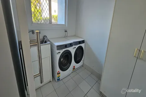 Property photo of 3/15-21 Ocean Parade Coffs Harbour NSW 2450