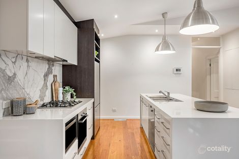 Property photo of 9 Normanby Avenue Caulfield North VIC 3161