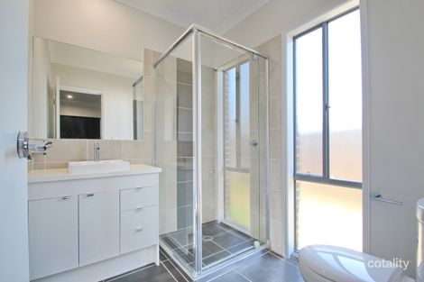 Property photo of 65 Dubai Circuit Spring Mountain QLD 4300