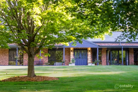 Property photo of 22 Kimberley Drive Bowral NSW 2576