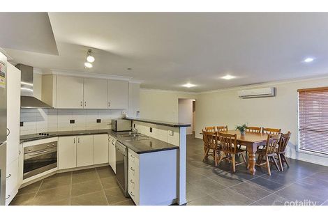 Property photo of 8 Bronte Street Westbrook QLD 4350