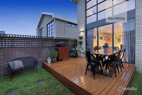 Property photo of 5 Strata Walk Greenvale VIC 3059