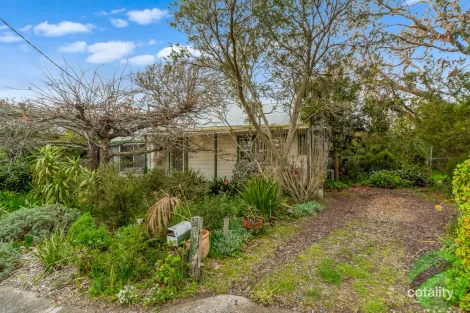 31 Levuka St, Seaford, VIC 3198