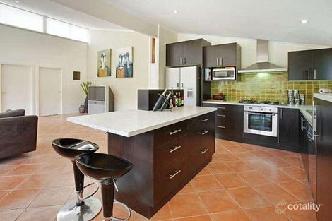 Property photo of 2 Macgowan Avenue Glen Huntly VIC 3163