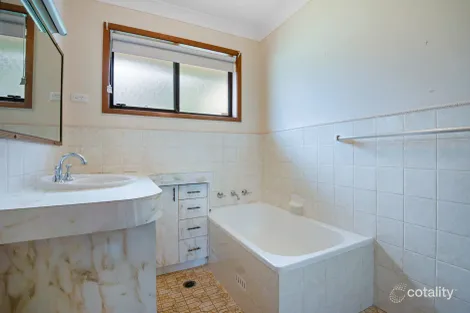 Property photo of 37 Macgregor Street Wyoming NSW 2250