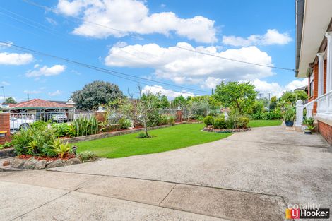 Property photo of 14 Maree Avenue Cabramatta West NSW 2166