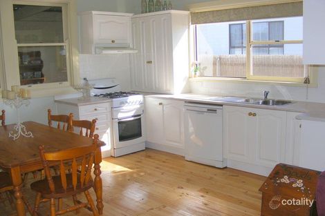 Property photo of 10 Wallace Street Colac VIC 3250