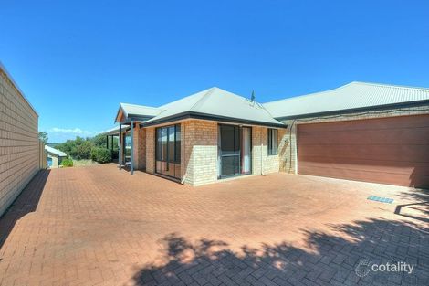 Property photo of 11 Nannup Close Dawesville WA 6211