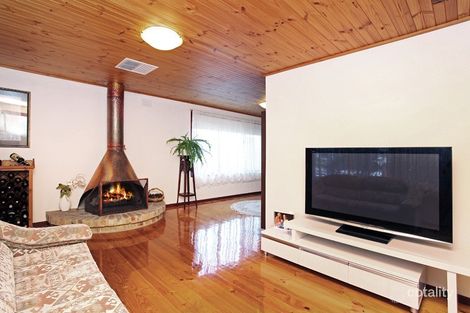 61 Lyndhurst Rd, Gladstone Park, VIC 3043