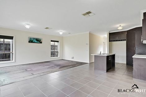 Property photo of 1/23 Branton Road Hoppers Crossing VIC 3029