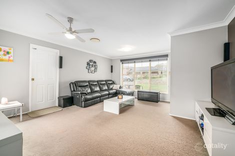 Property photo of 8 Anchor Close Belmont NSW 2280