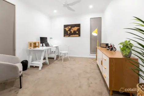 Property photo of 35 Whitsunday Circuit Pimpama QLD 4209