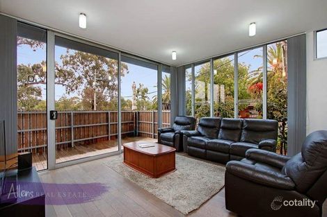 Property photo of 10/15-17 Railway Road Blackburn VIC 3130