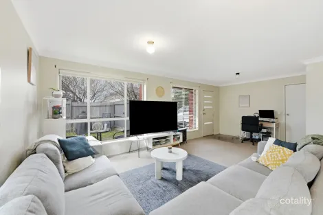 Property photo of 122 Minorca Circuit Spring Farm NSW 2570