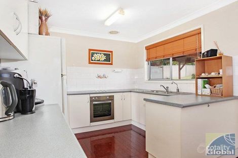 Property photo of 10 Carmen Road Macquarie Hills NSW 2285