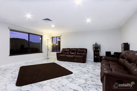 Property photo of 15 Kimbarlee Way Lesmurdie WA 6076