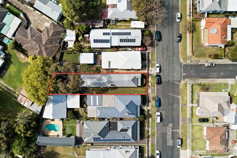 11 Platt St, Waratah, NSW 2298