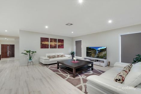 Property photo of 31 Sandstock Crescent Jordan Springs NSW 2747