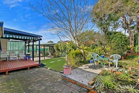 Property photo of 30 Restlea Avenue Charmhaven NSW 2263