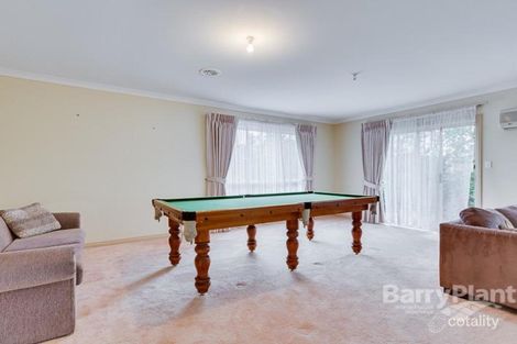 Property photo of 38 Silverdene Avenue Sydenham VIC 3037