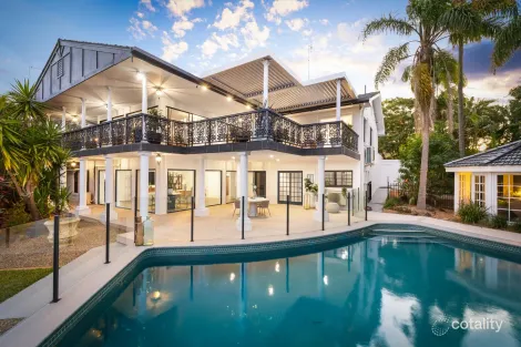 19 Wildash St, Southport, QLD 4215