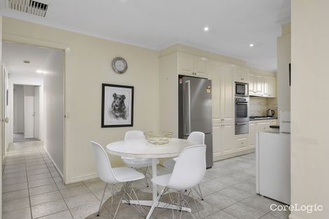 Property photo of 89 Sydney Parkinson Avenue Endeavour Hills VIC 3802