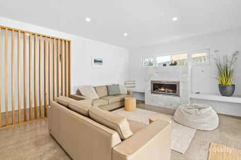 Property photo of 30 Walara Drive Mount Martha VIC 3934