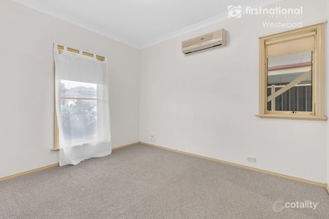 Property photo of 40 Pelham Crescent Wyndham Vale VIC 3024