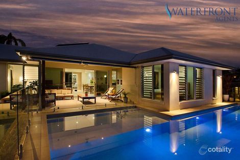 Property photo of 74 Point Cartwright Drive Buddina QLD 4575
