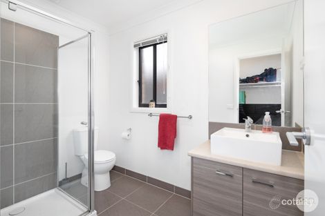 Property photo of 34 Marxsen Parade Lucas VIC 3350