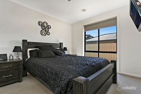 Property photo of 8 Melinda Street California Gully VIC 3556