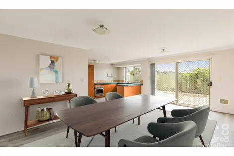 Property photo of 6 Hueston Lookout Leda WA 6170