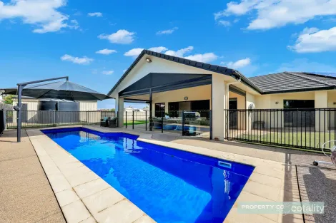 4 Janet Ct, Coral Cove, QLD 4670