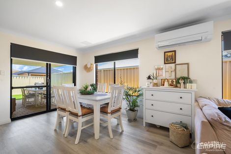 Property photo of 8 Olympic Lane Success WA 6164