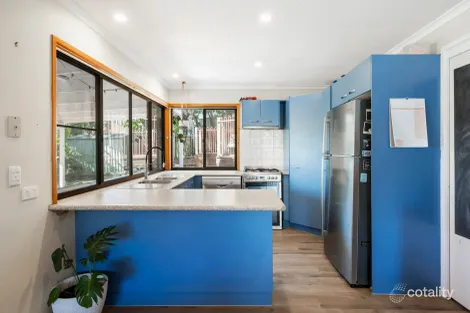 Property photo of 7 Shearwater Court Aroona QLD 4551