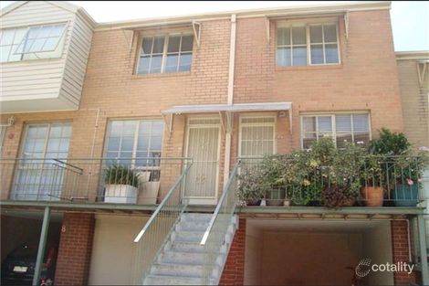 16/2 Ballarat Rd, Footscray, VIC 3011