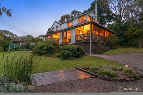 35 Pine Rd, Mooroolbark, VIC 3138