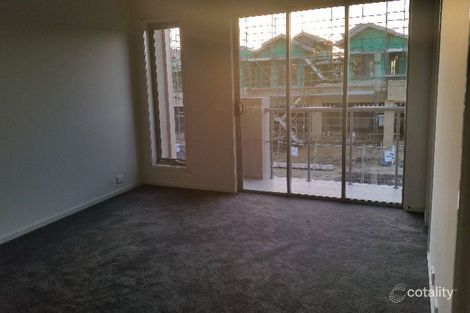 Property photo of 22 Broadbeach Circuit Point Cook VIC 3030