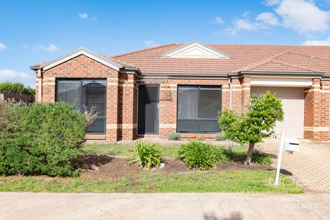 Property photo of 38 Mathisen Terrace Hillside VIC 3037