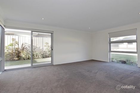 Property photo of 21 Victor Drive Madora Bay WA 6210