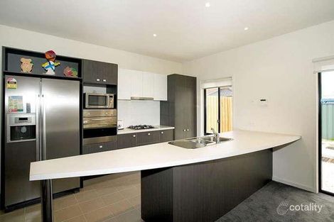 Property photo of 28 Jack Holt Way Mordialloc VIC 3195