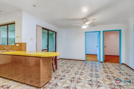 Property photo of 2 Parkfield Road Kelmscott WA 6111