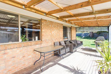Property photo of 8 Anderson Court Canadian VIC 3350