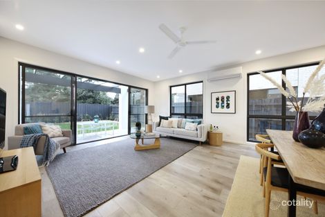 Property photo of 19B Victor Road Bentleigh East VIC 3165