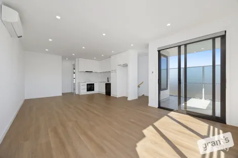 Property photo of 5/12 Springwood Avenue Narre Warren VIC 3805