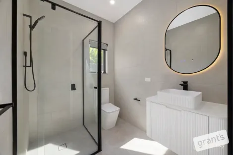 Property photo of 5/12 Springwood Avenue Narre Warren VIC 3805