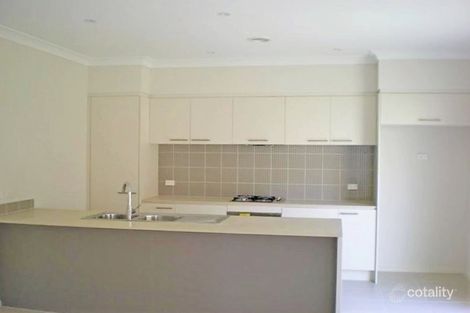 Property photo of 3 Manuscript Drive Endeavour Hills VIC 3802